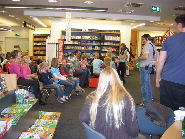 gal/2008/2008 12.04. Mayersche Buchhandlung CD Praesentation/IMG_3448.JPG